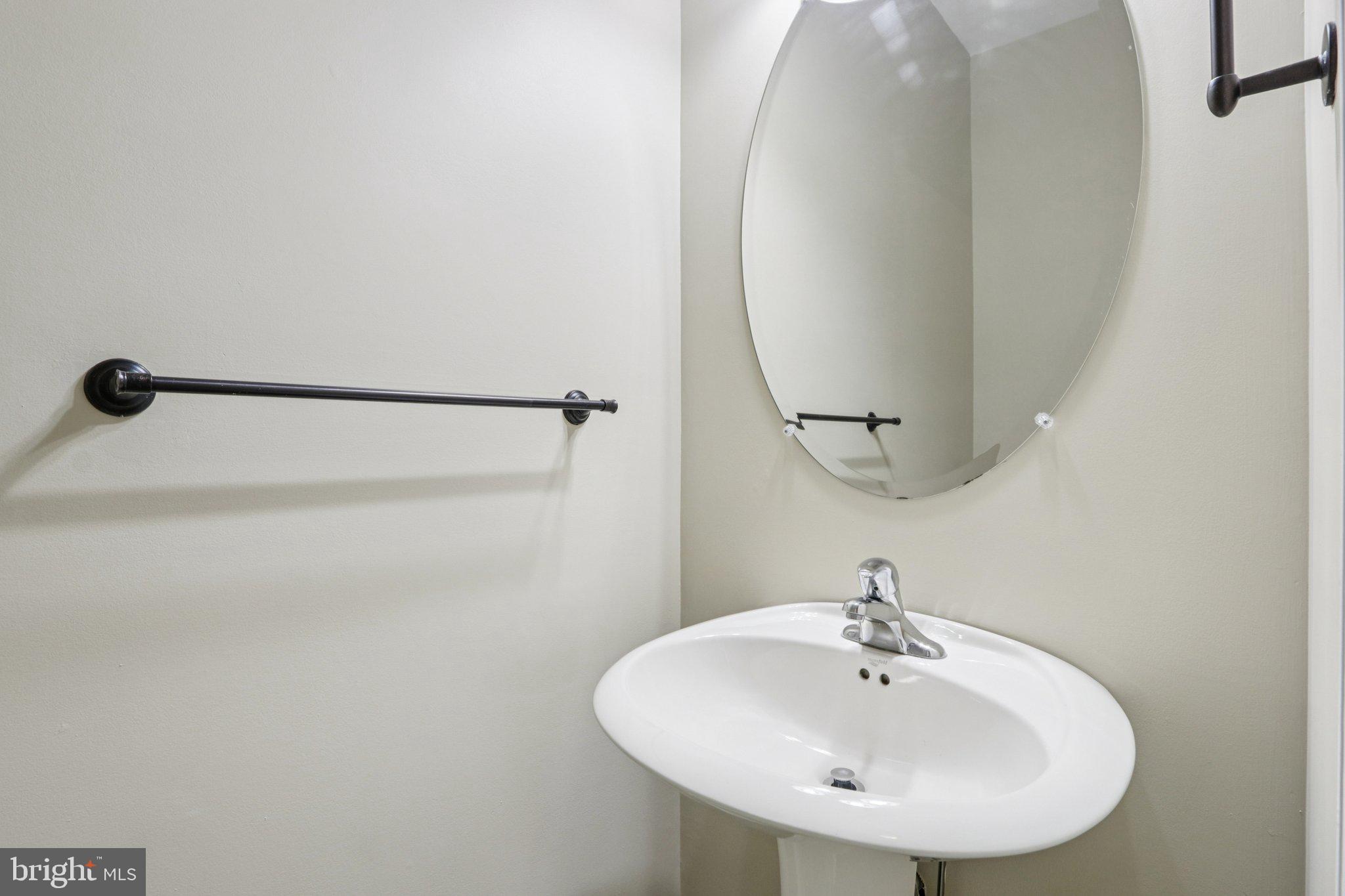 LAUREL FIELD - Residential