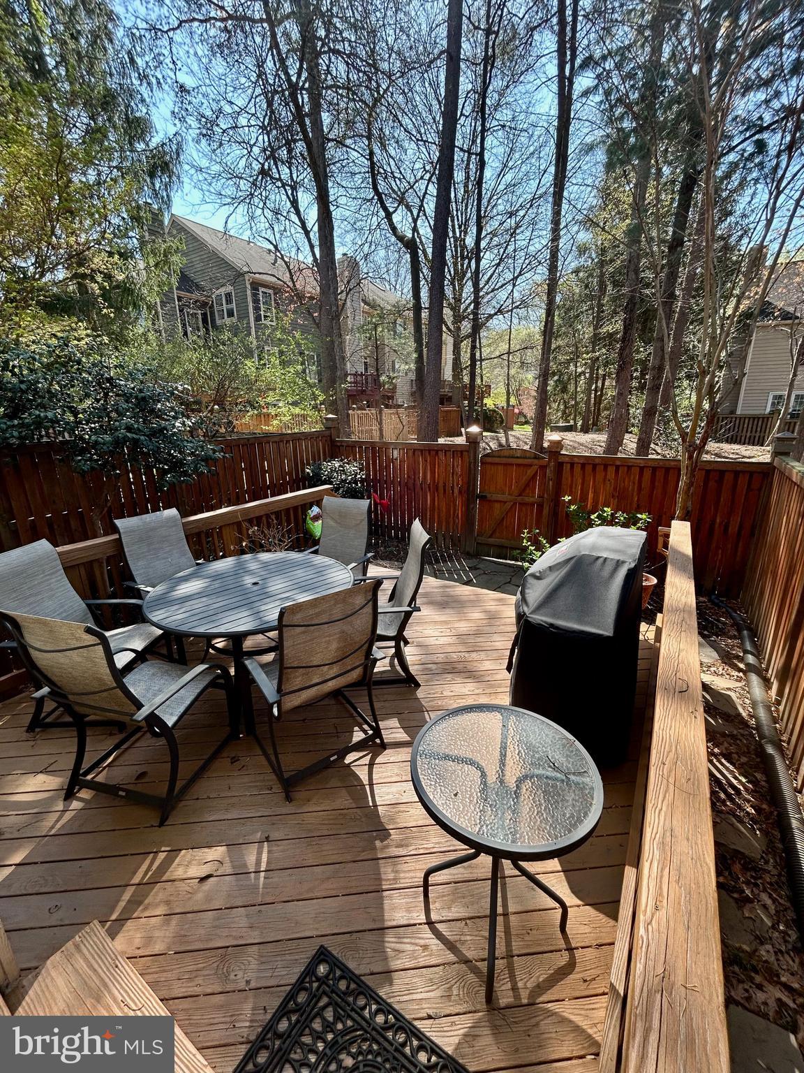 RESTON - Residential Lease