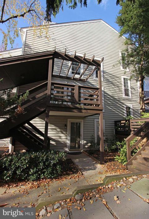 10182 OAKTON TERRACE ROAD OAKTON VA 22124