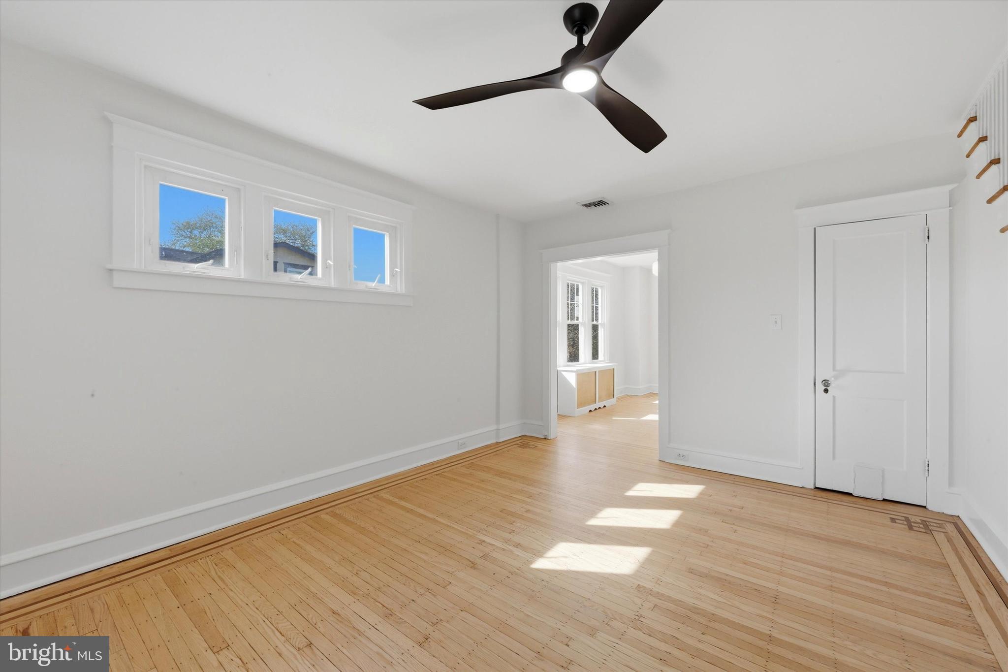 7864 BEVERLY BOULEVARD