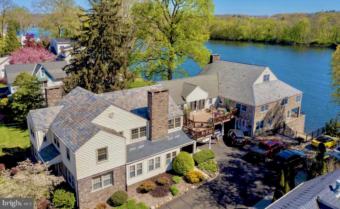RIVERSTONE - Residential
