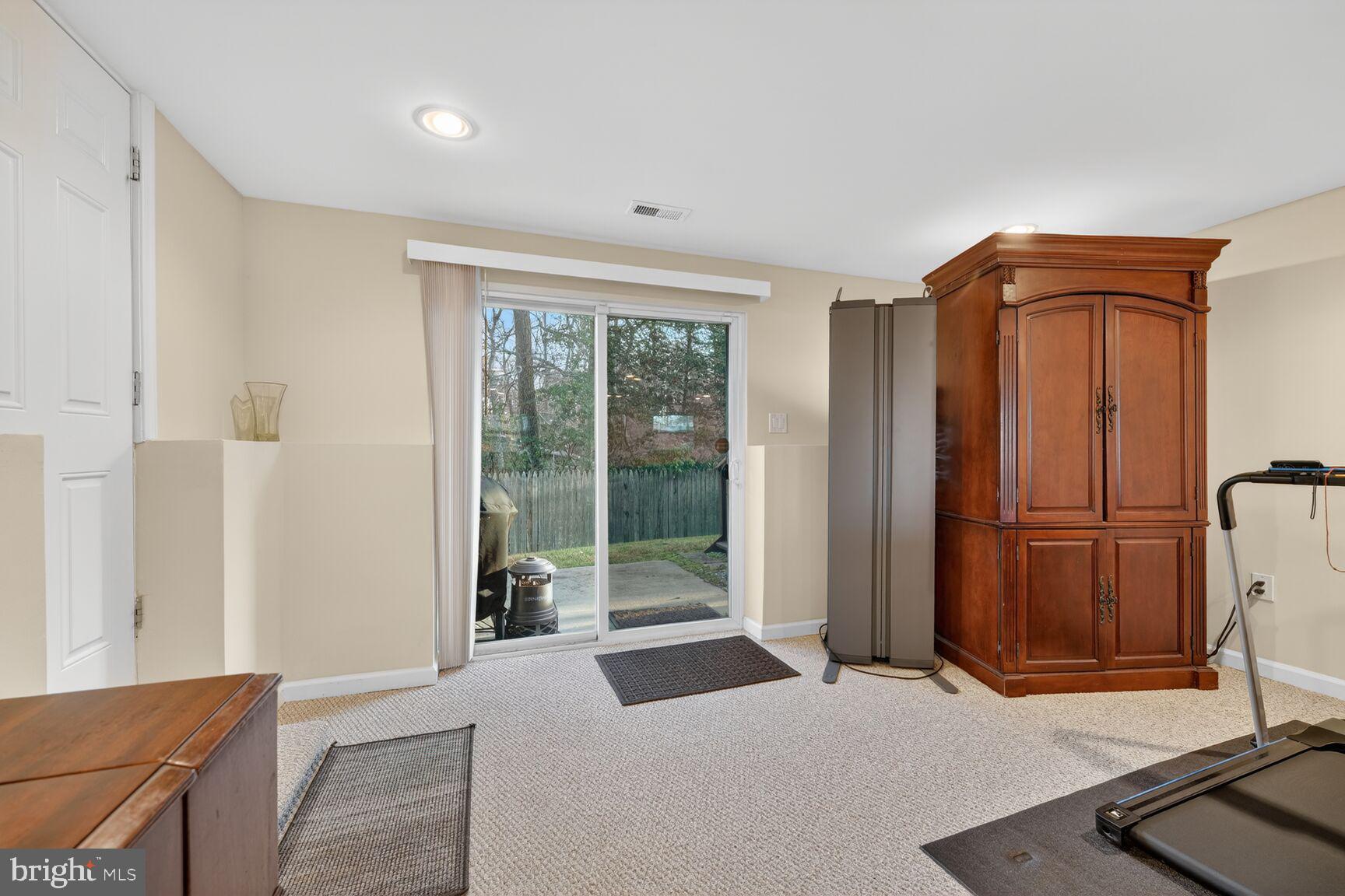 PISCATAWAY ESTATES - Residential