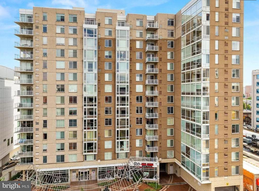DOWNTOWN SILVER SPRING - Residential Lease