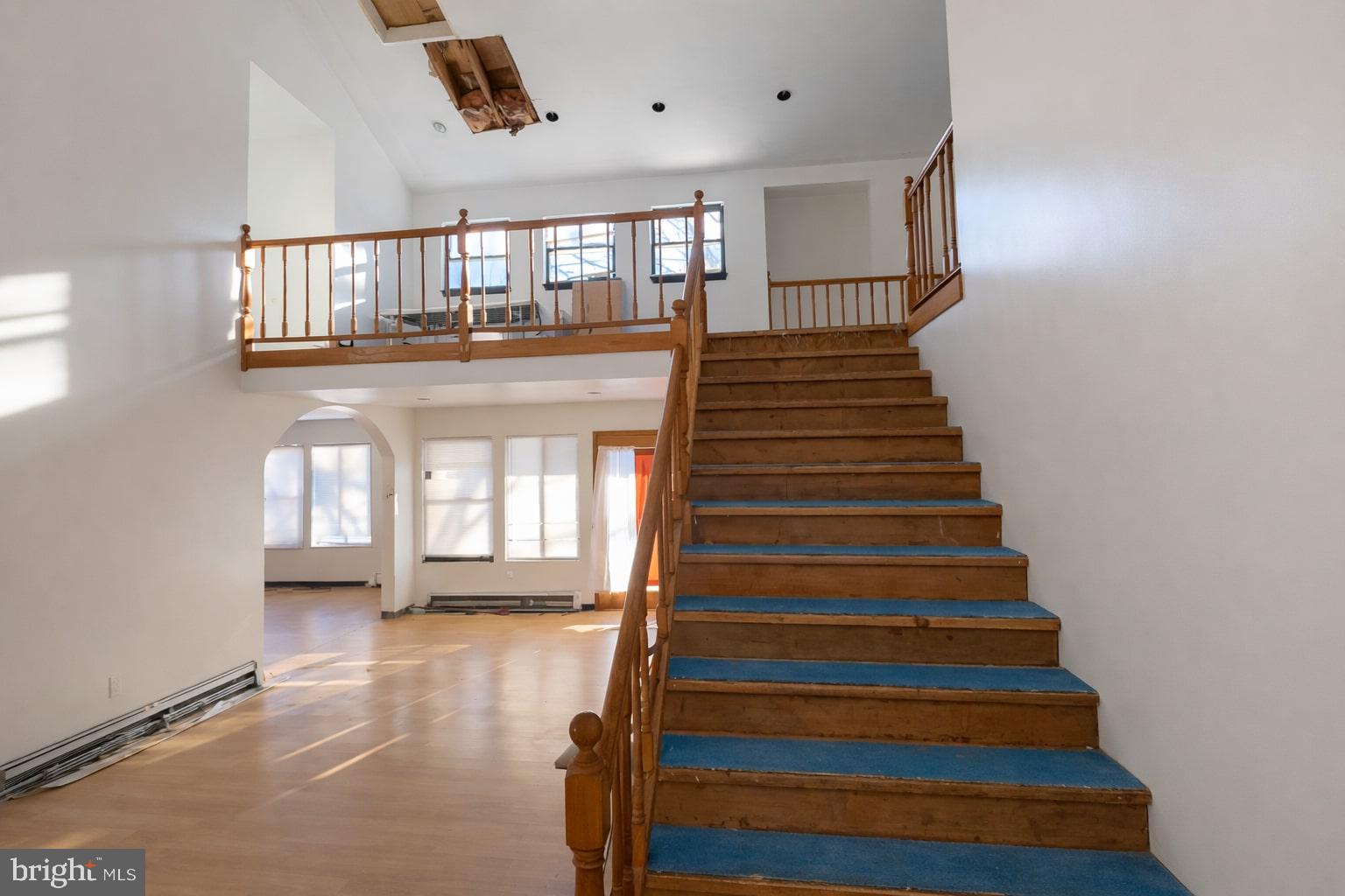 EMERALD LAKE - Residential