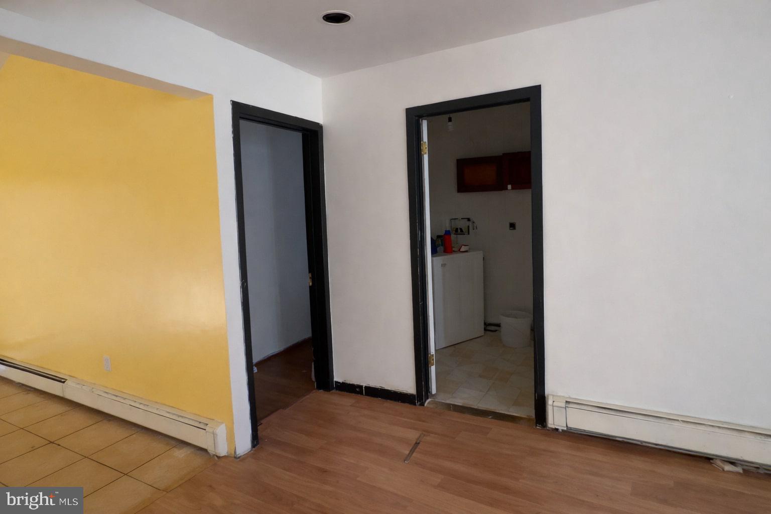 EMERALD LAKE - Residential