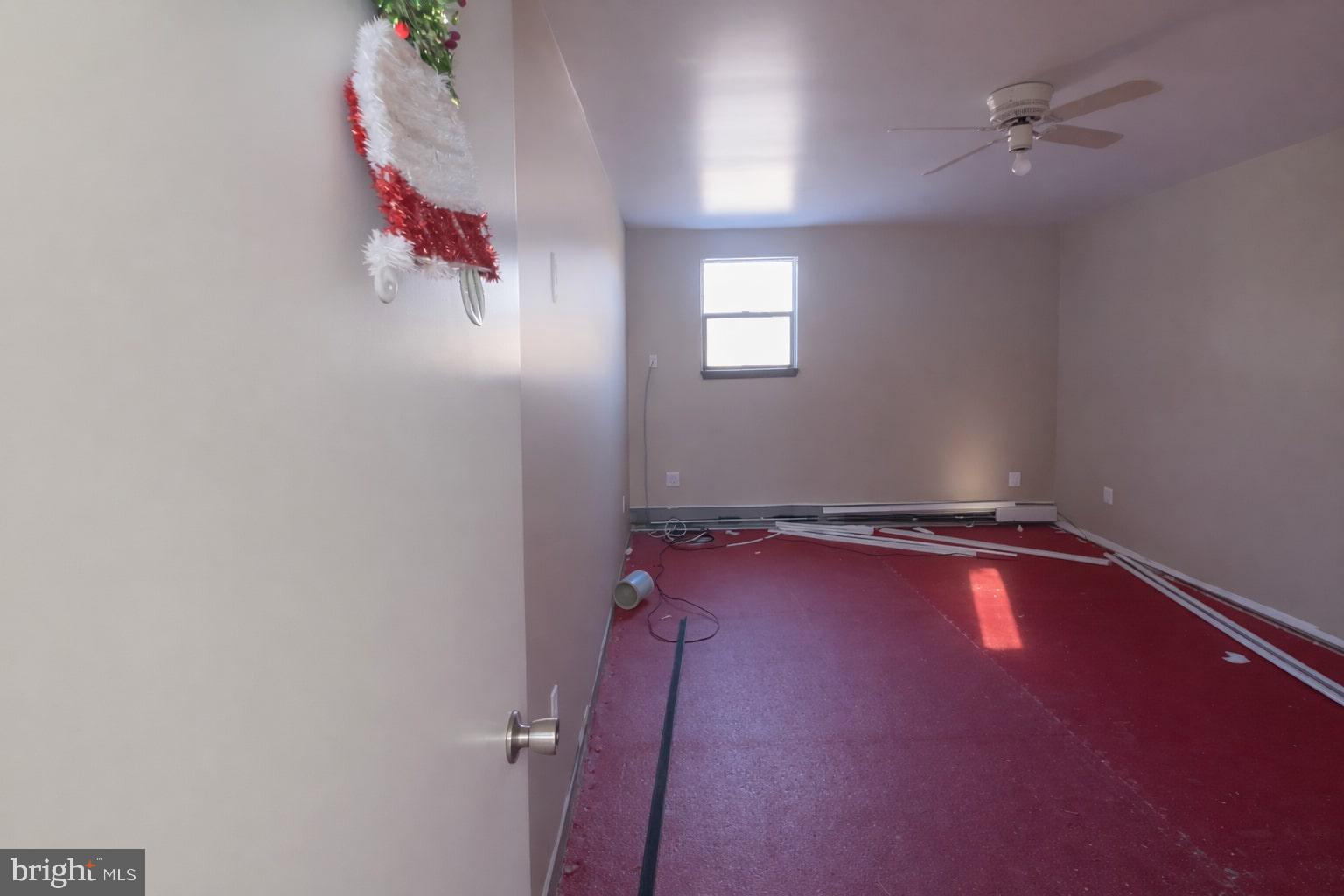 EMERALD LAKE - Residential