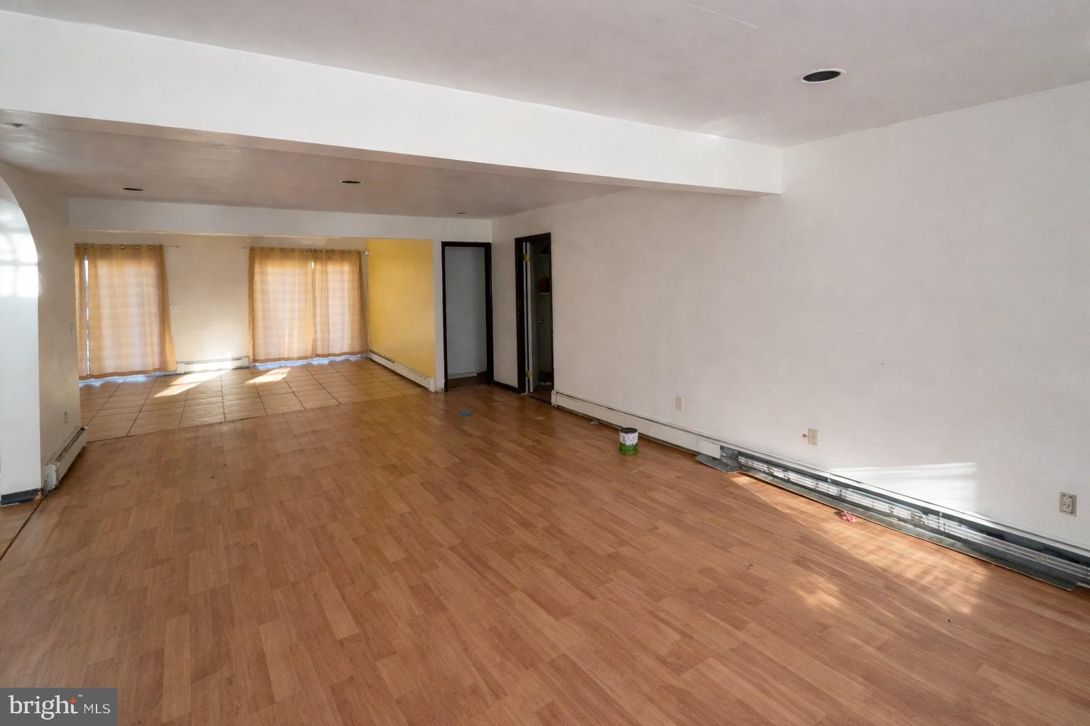 EMERALD LAKE - Residential