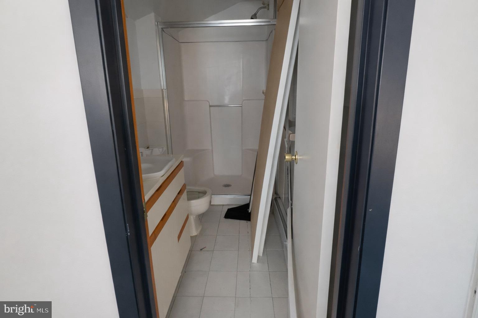 EMERALD LAKE - Residential