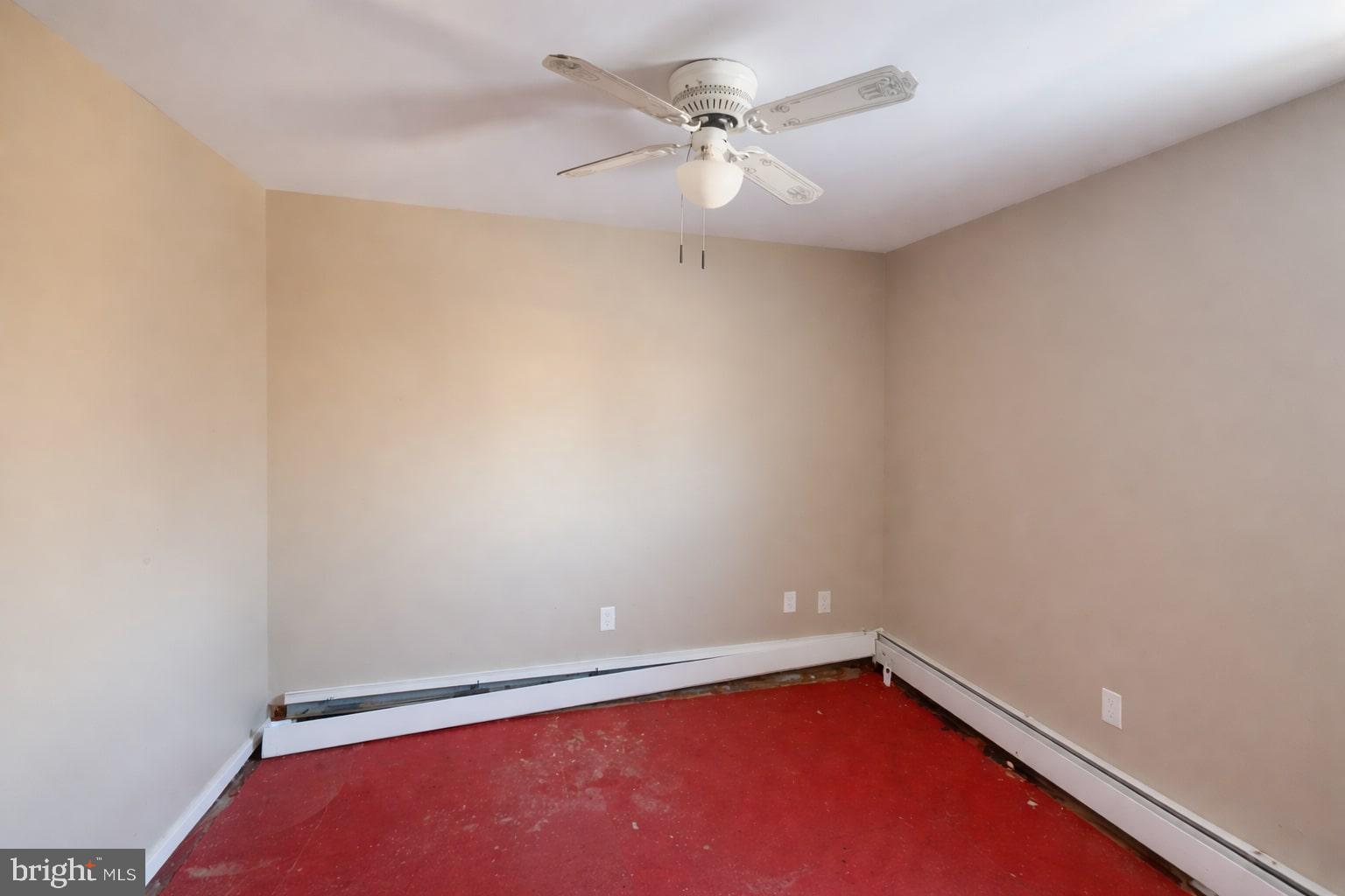 EMERALD LAKE - Residential