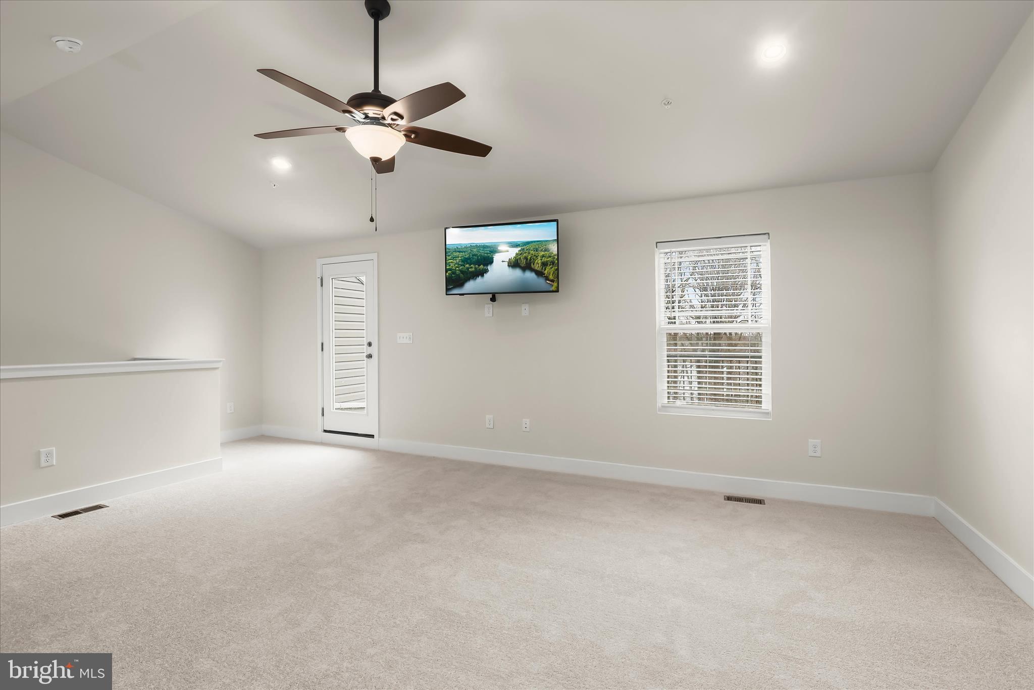 WATER'S LANDING - Residential