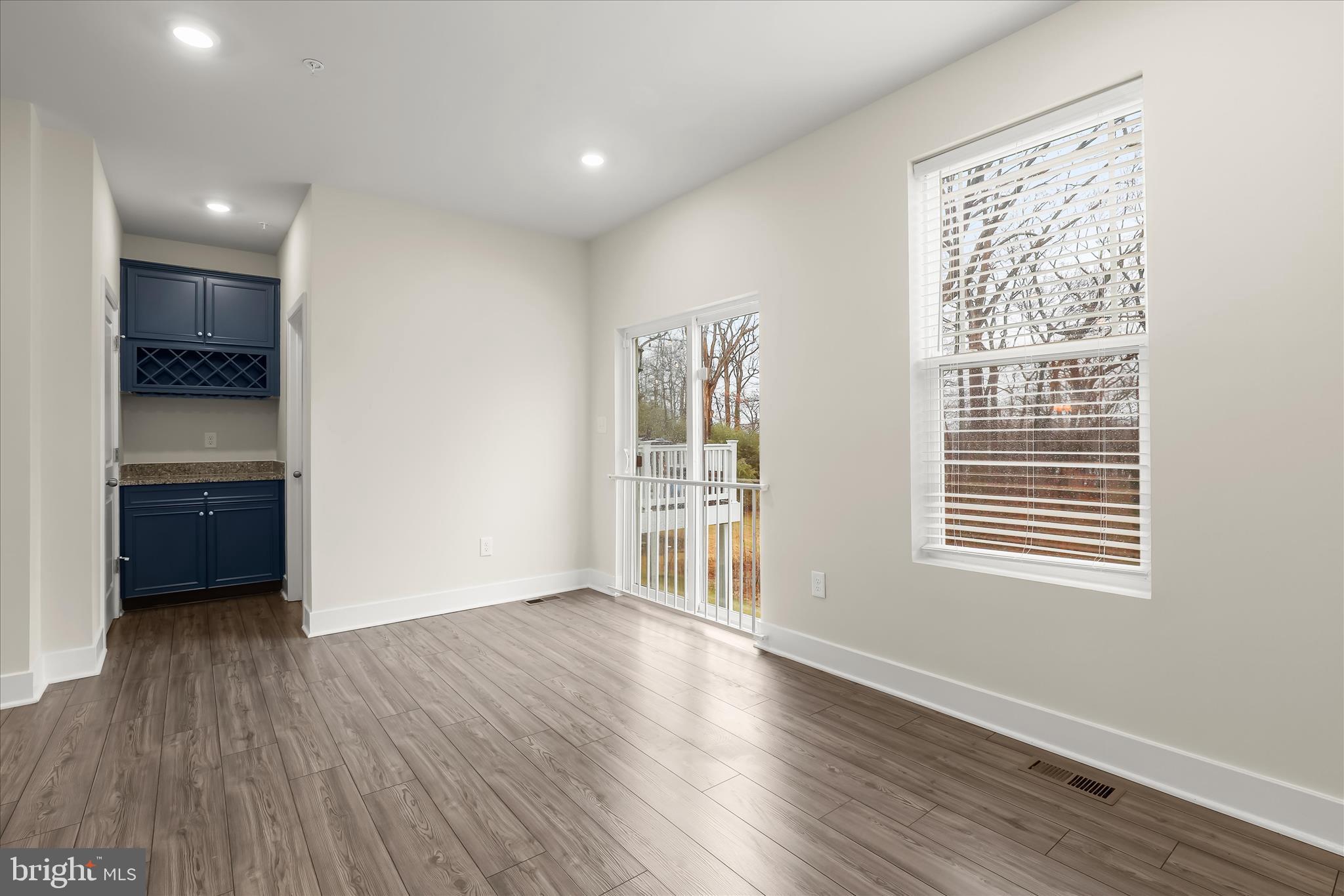 WATER'S LANDING - Residential