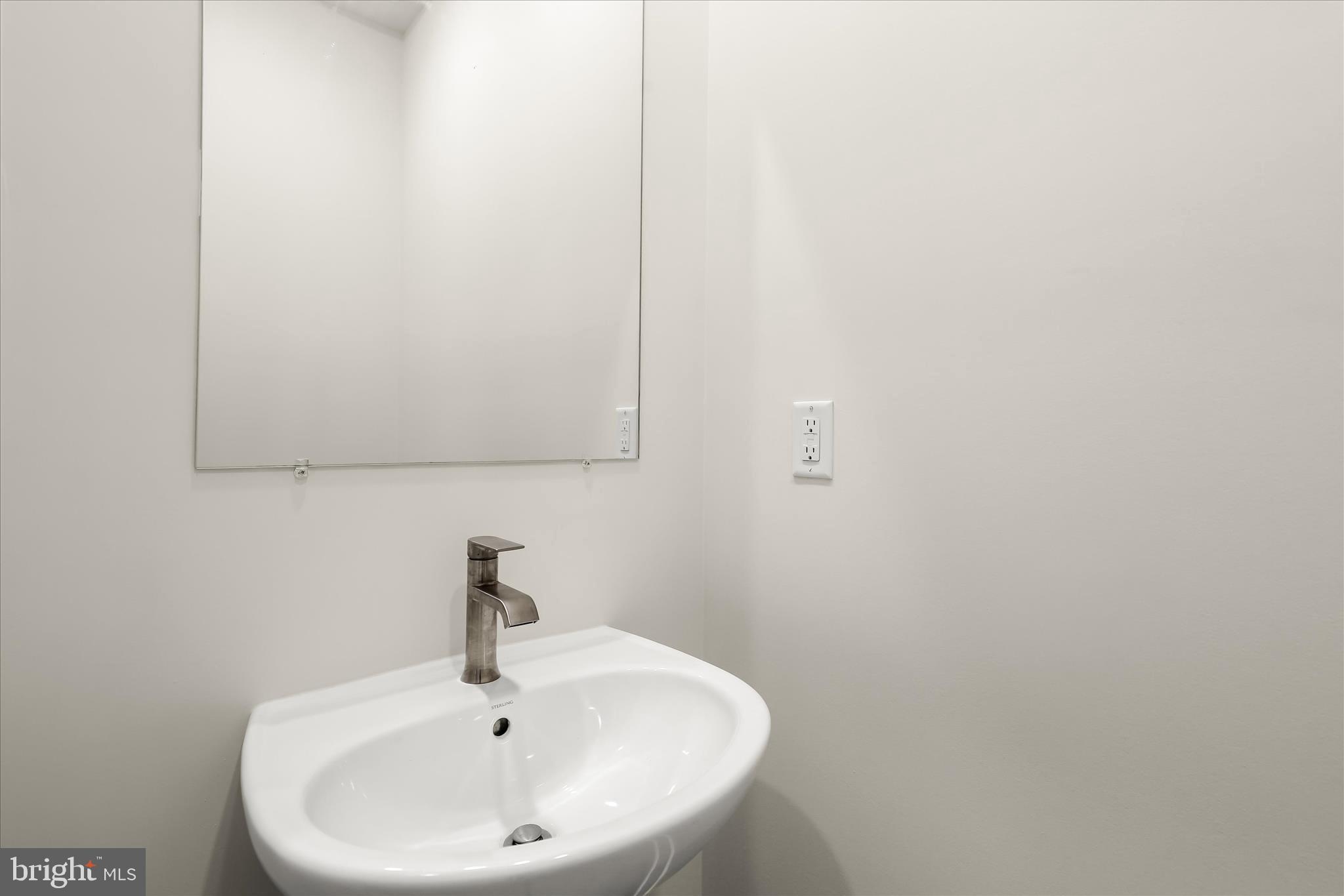 WATER'S LANDING - Residential