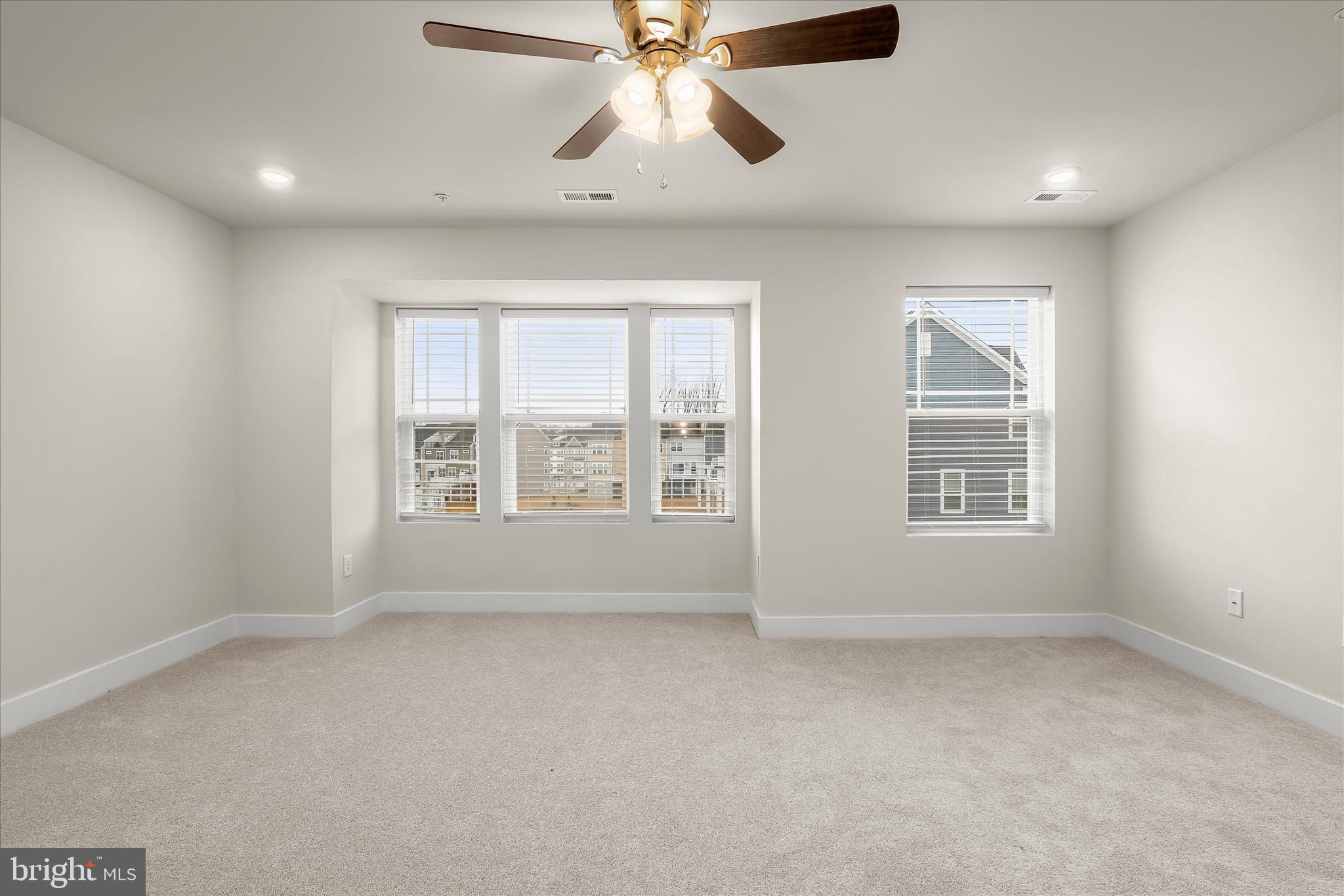 WATER'S LANDING - Residential