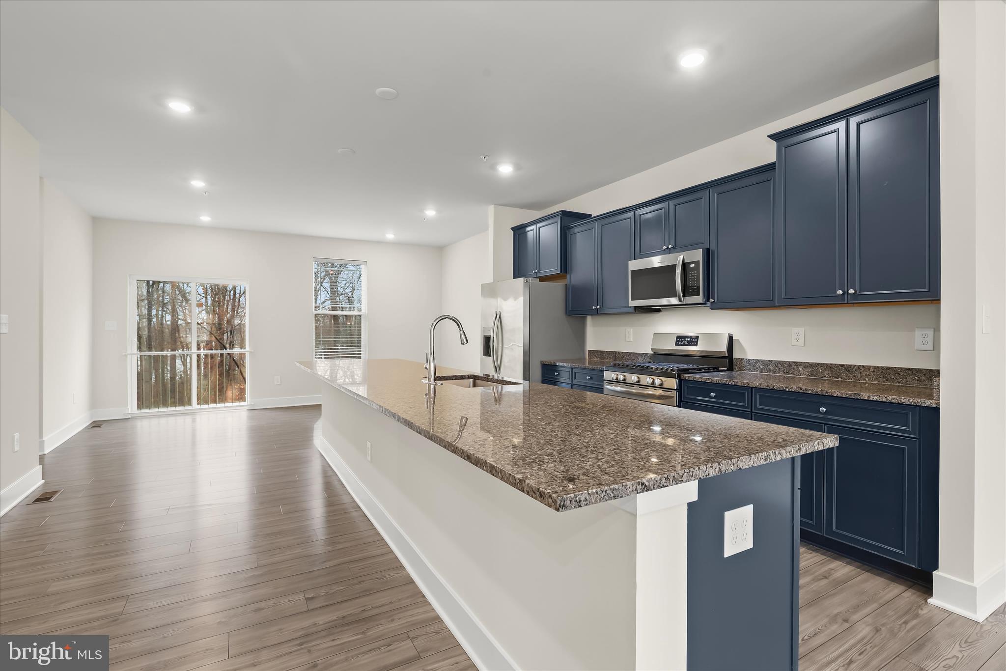 WATER'S LANDING - Residential