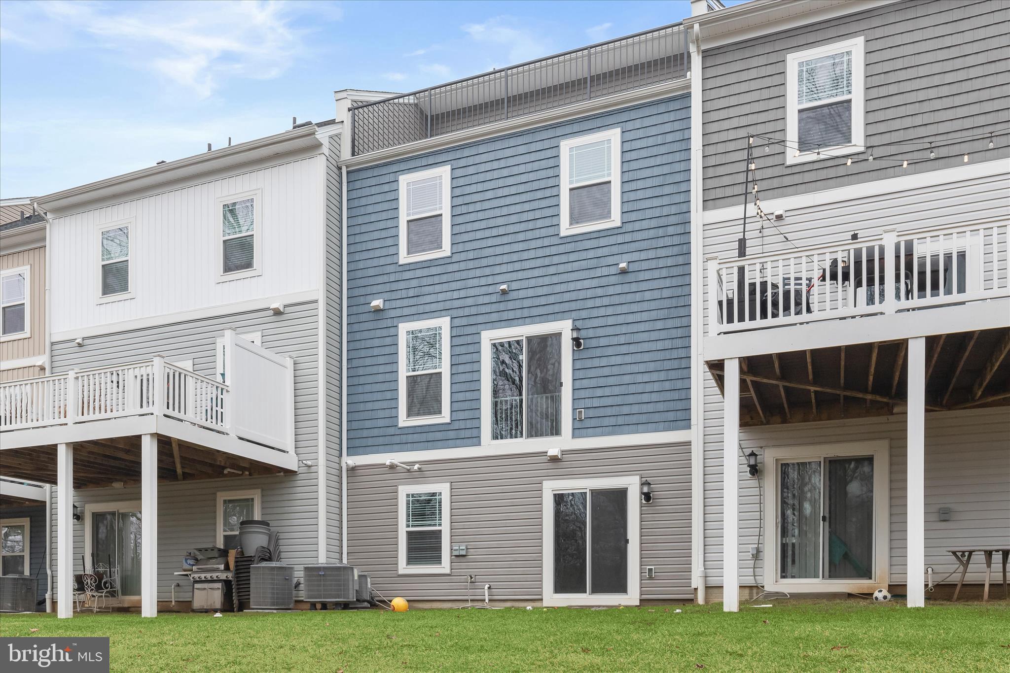 WATER'S LANDING - Residential