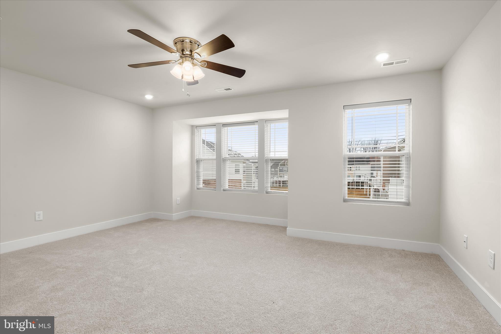 WATER'S LANDING - Residential