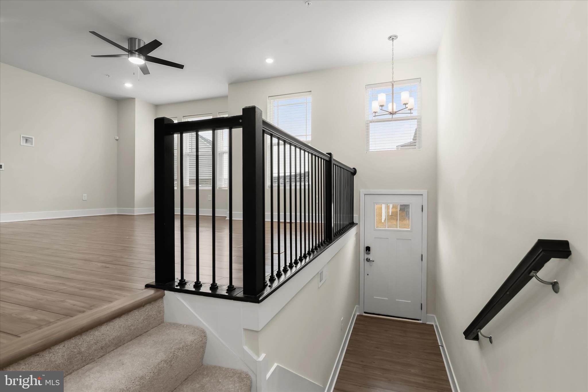 WATER'S LANDING - Residential