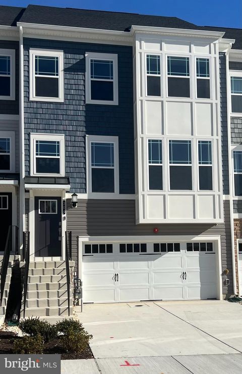 304 SWEET BAY RD ESSEX MD 21221