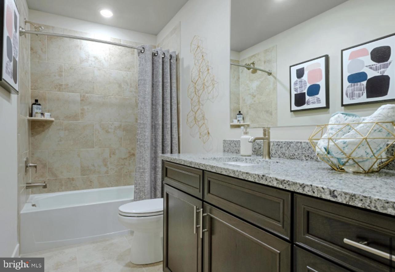 WATER'S LANDING - Residential