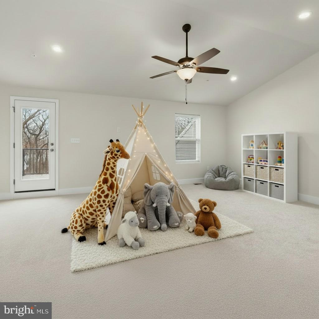 WATER'S LANDING - Residential