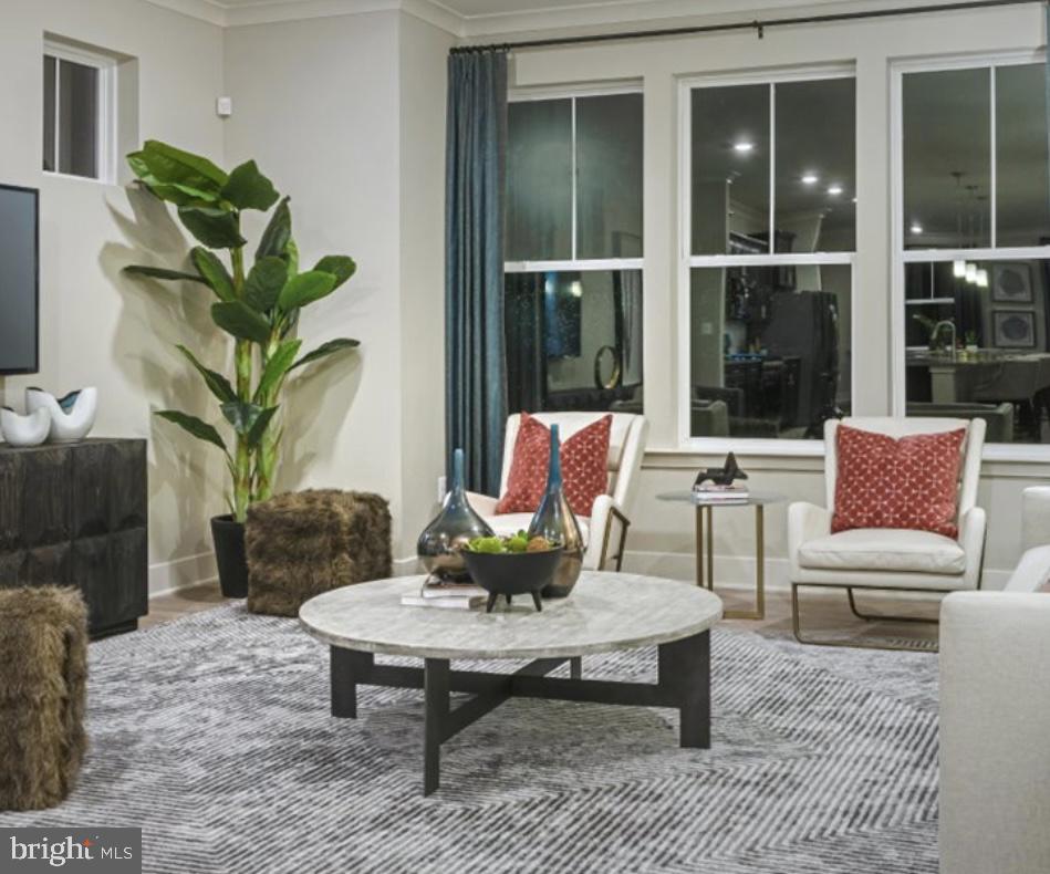 WATER'S LANDING - Residential