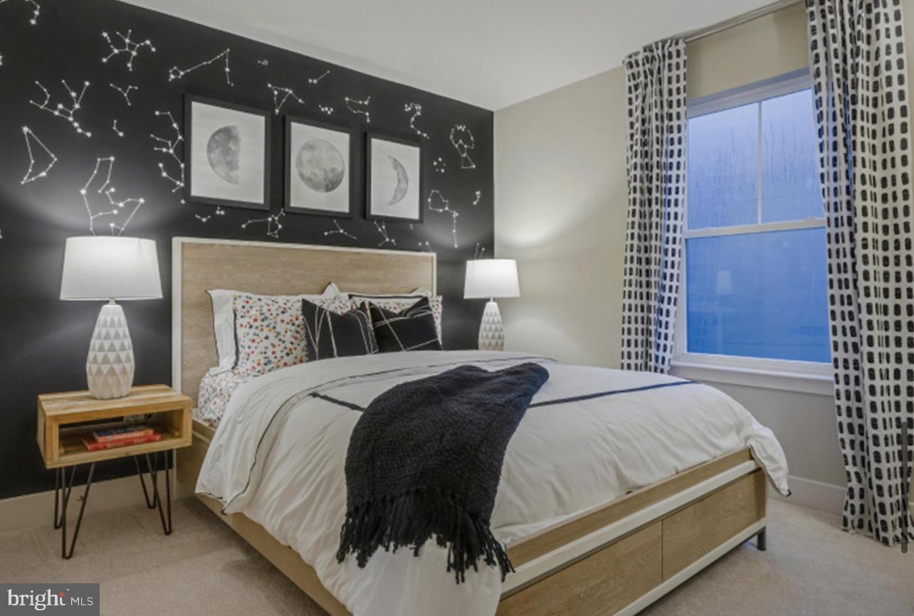 WATER'S LANDING - Residential