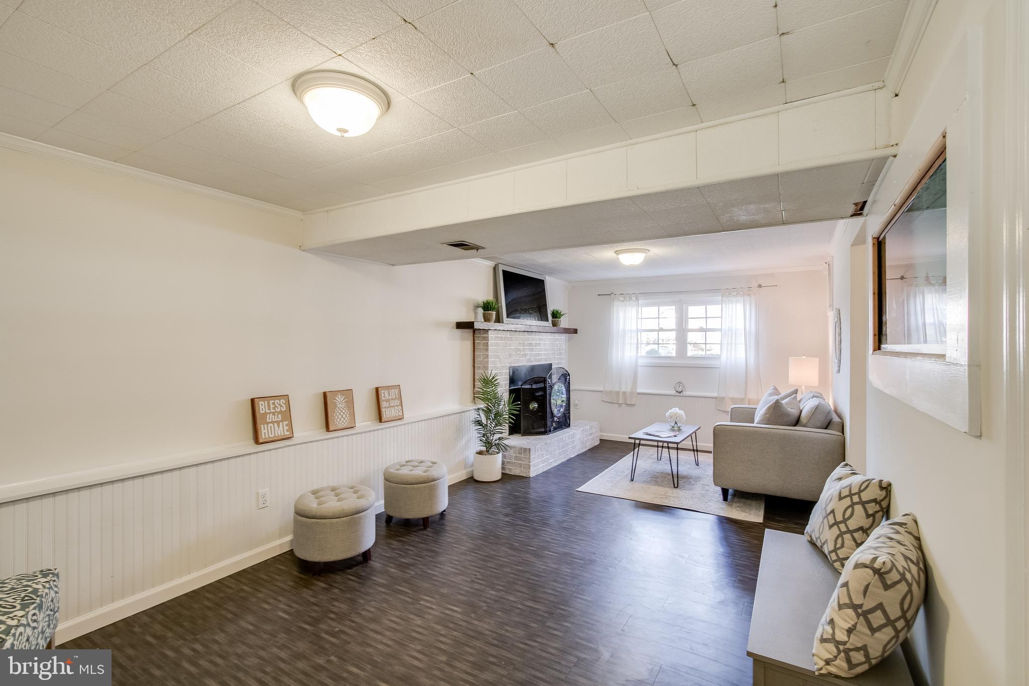 WHITE OAK VILLAGE SUB - Residential