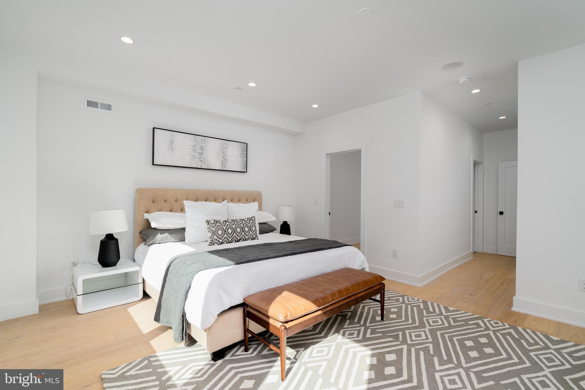 GRADUATE HOSPITAL - Residential