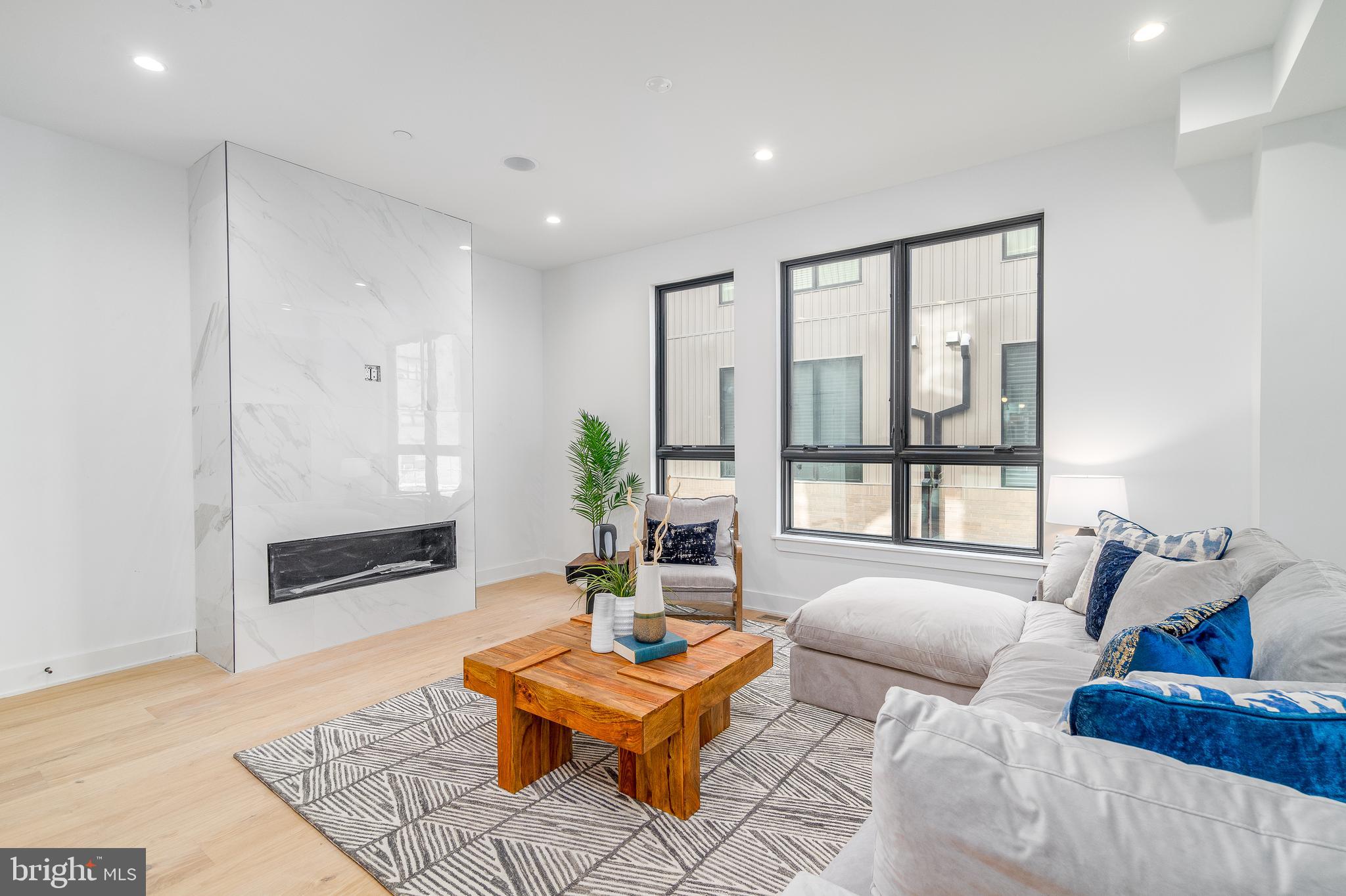 GRADUATE HOSPITAL - Residential