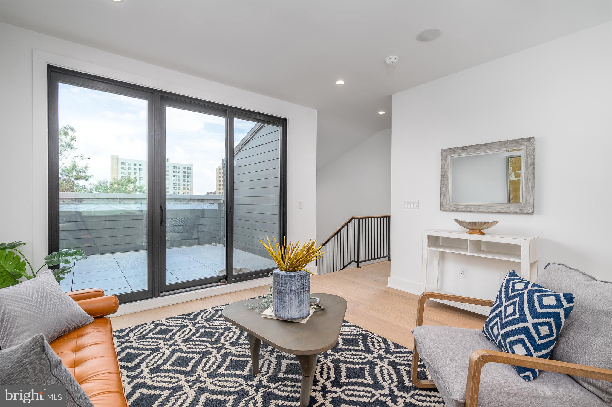 GRADUATE HOSPITAL - Residential