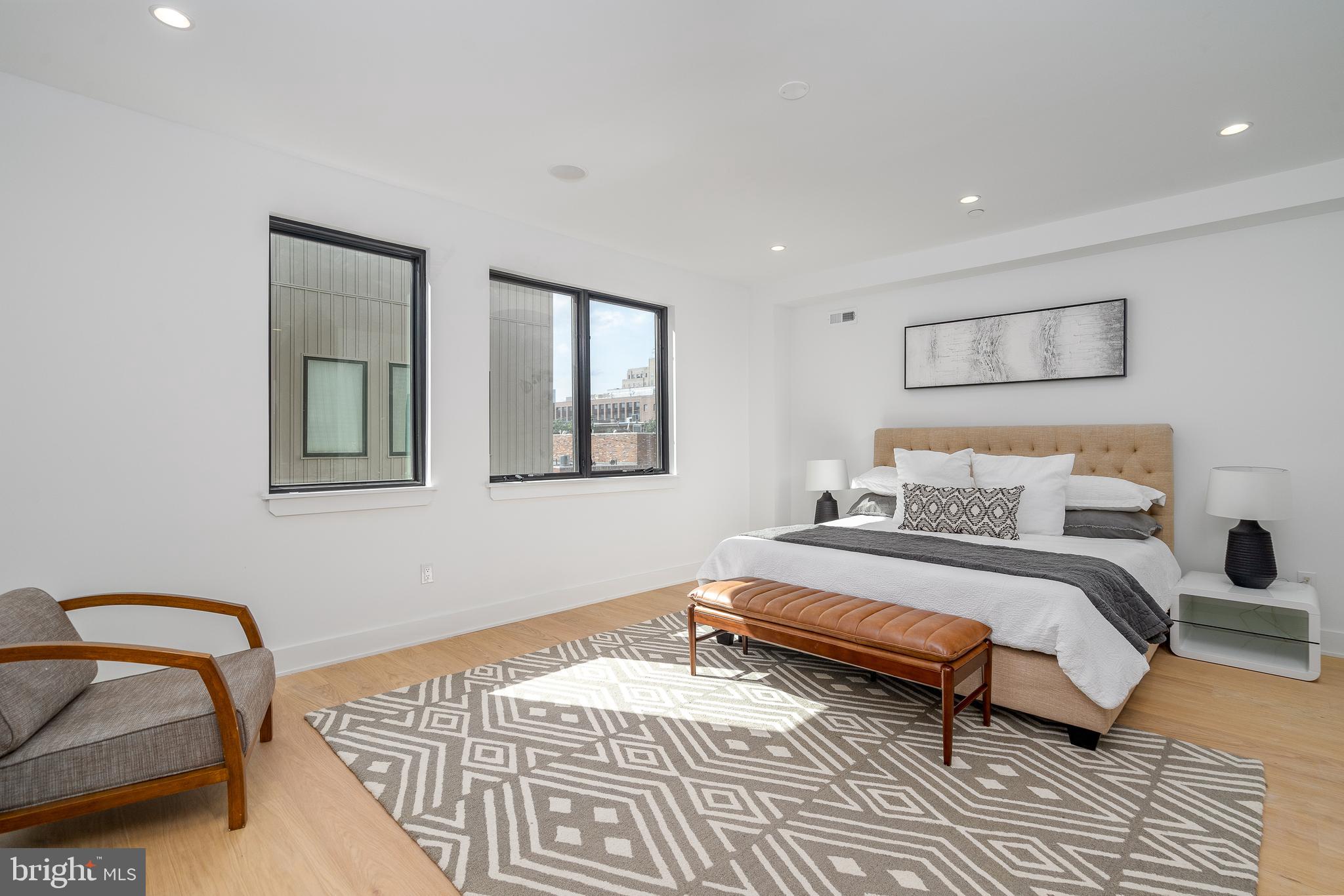 GRADUATE HOSPITAL - Residential