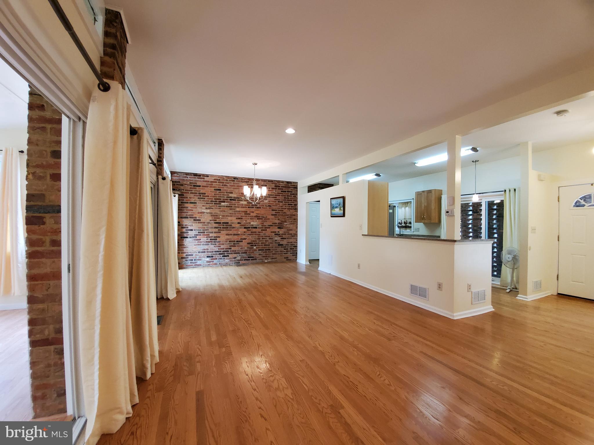 SOUTHAMPTON - Residential Lease