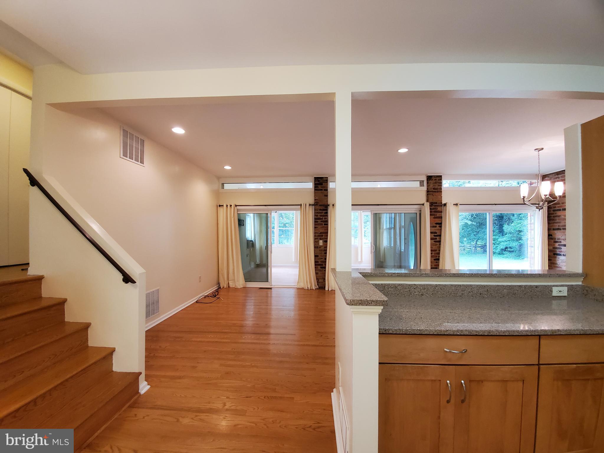 SOUTHAMPTON - Residential Lease