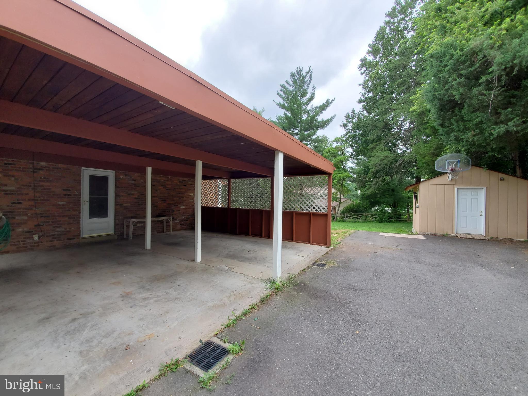 SOUTHAMPTON - Residential Lease