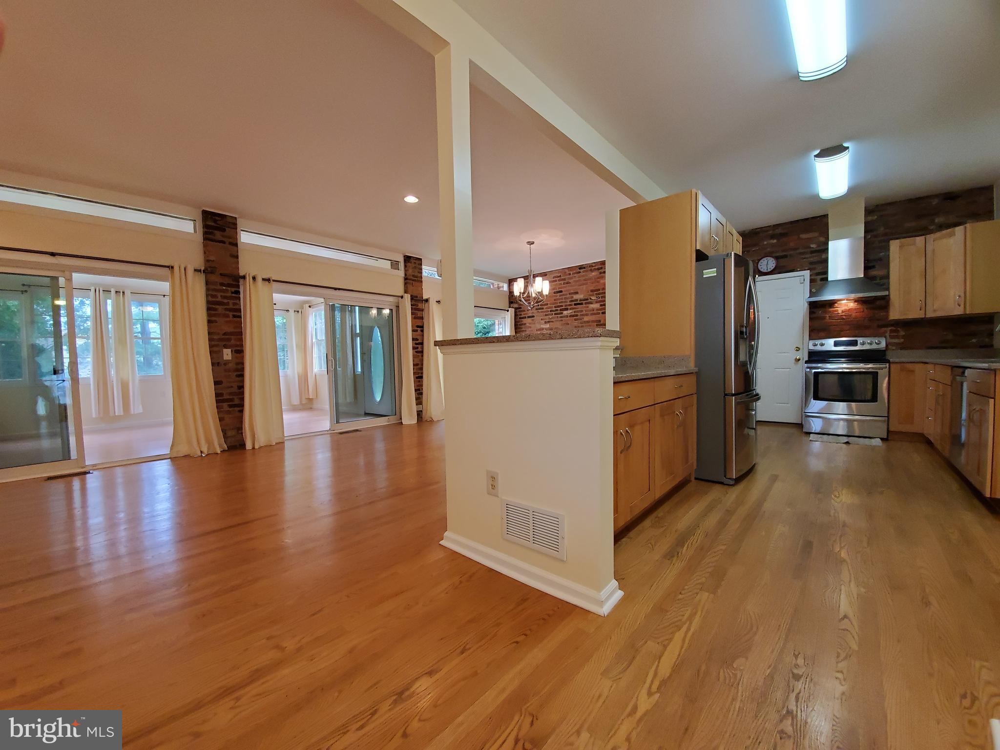 SOUTHAMPTON - Residential Lease