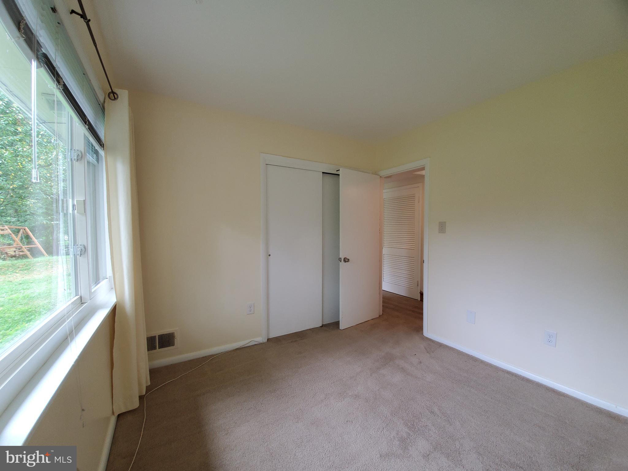 SOUTHAMPTON - Residential Lease