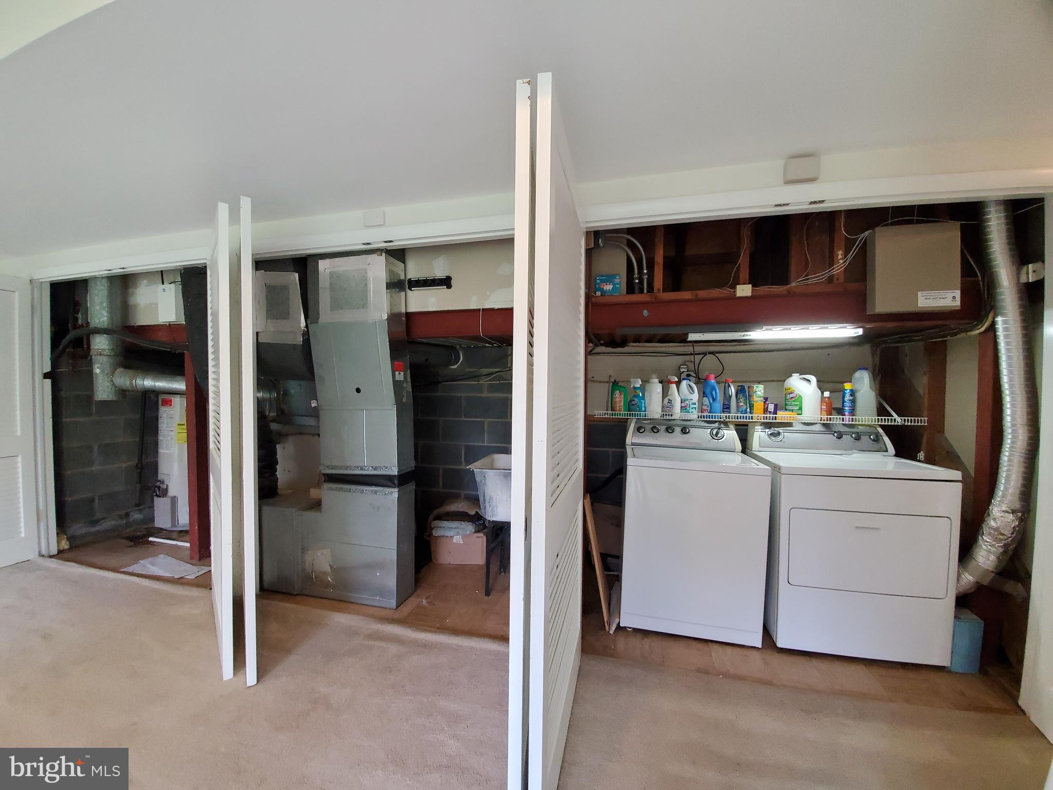 SOUTHAMPTON - Residential Lease