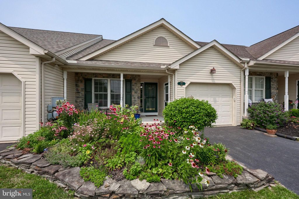 Photo of 423 Thrush Drive, MANHEIM, PA 17545 (MLS # PALA2092196)