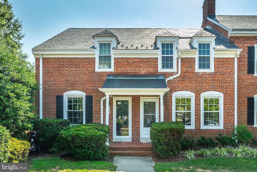 FULLY FURNISHED townhome in the heart of Shirlington! Pay ELECTRIC ONLY- (water/sewer/trash Included! No gas) Hardwood floors Throughout! LL features  fam rm/ rec room & set up for 3rd bedrm w/ attached  full private bathrm!! Located across the street from 1 of the 5 Community Pools!  1 reserved parking space #627,  Ample guest parking on the street,  great outdoor fenced in patio for you to relax and garden to your hearts content!!  Schedule your appointment to view today!!