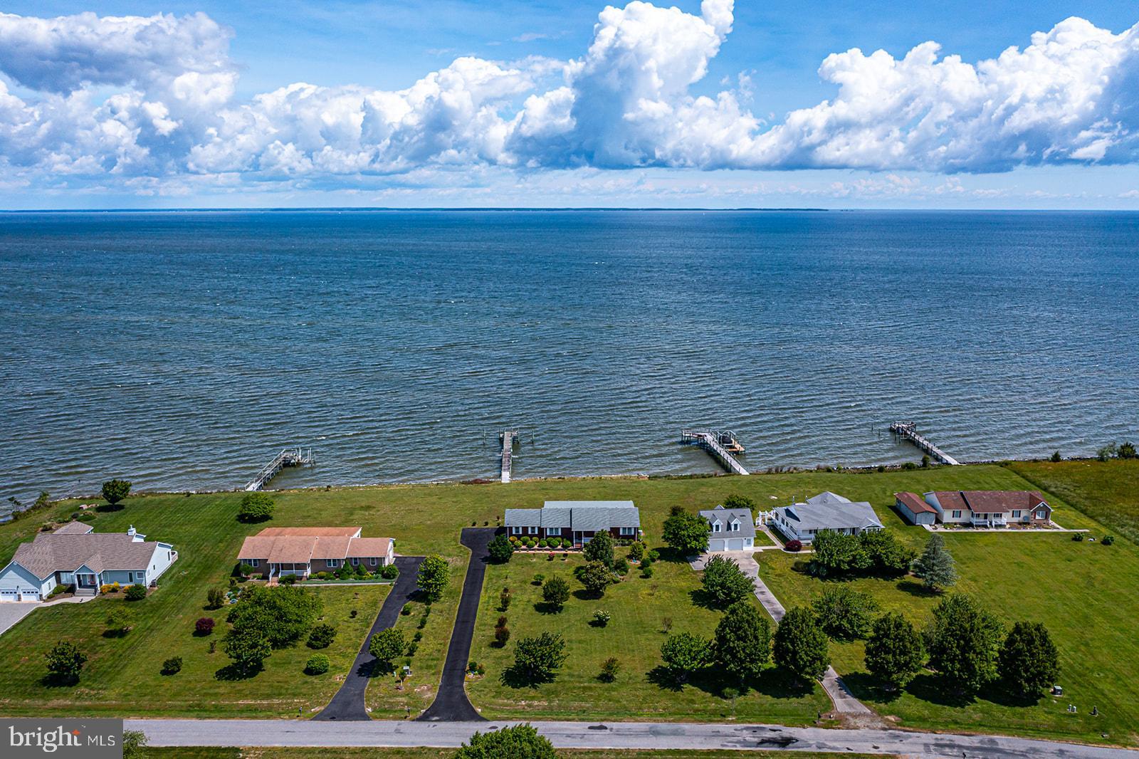 POTOMAC BAY ESTATES - Residential