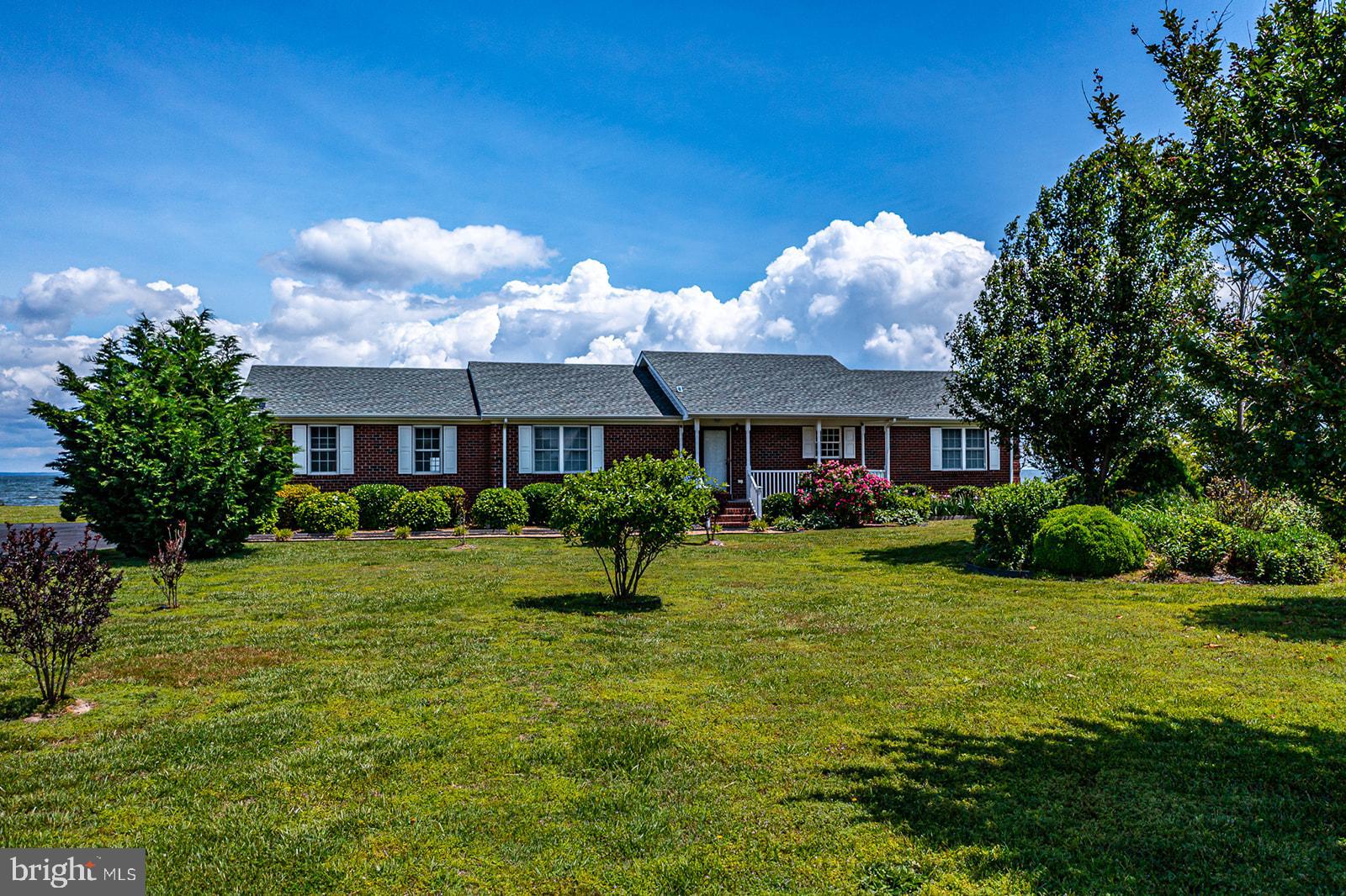 POTOMAC BAY ESTATES - Residential