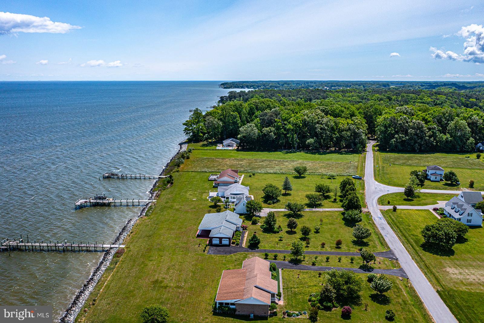 POTOMAC BAY ESTATES - Residential