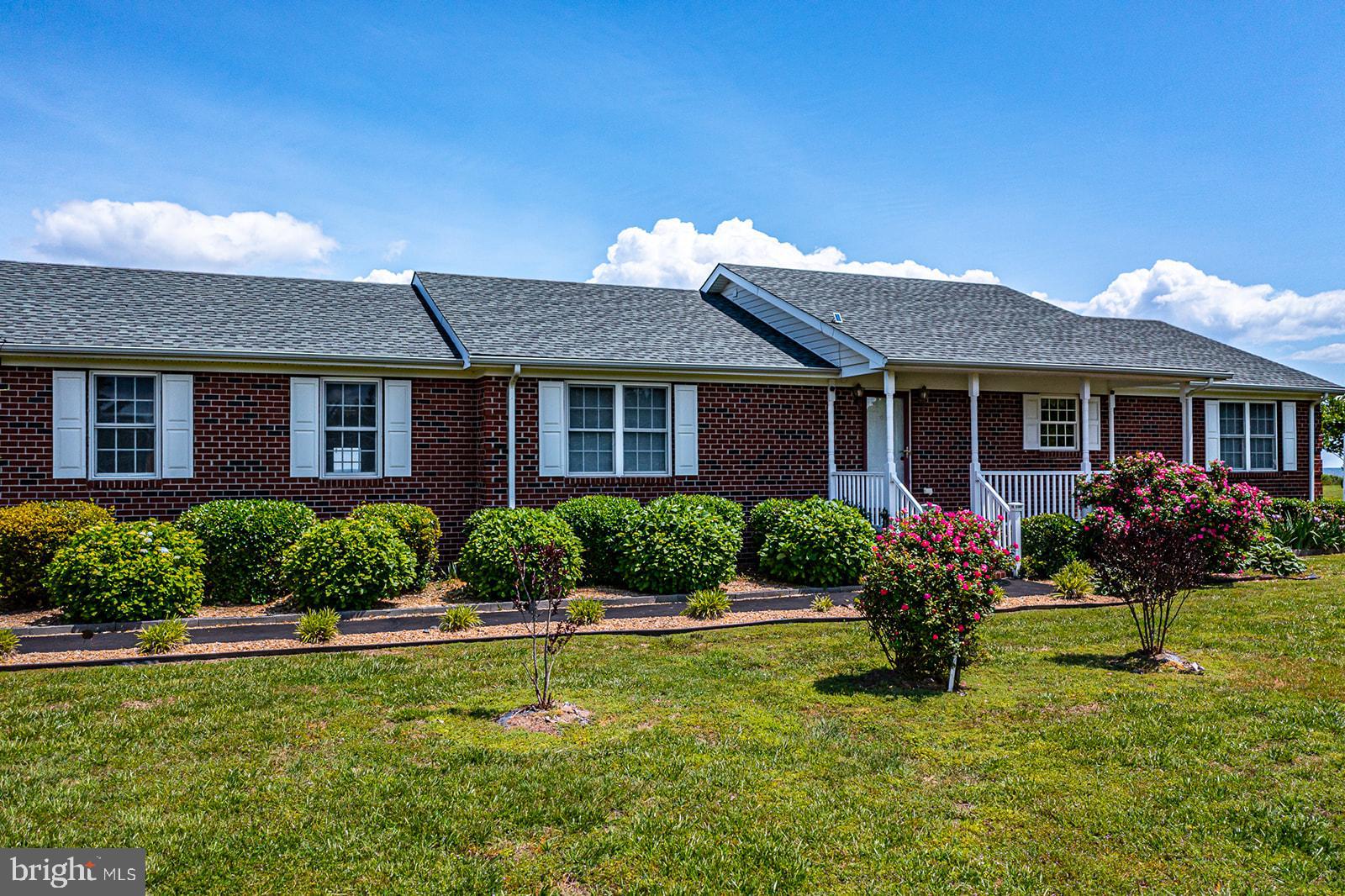 POTOMAC BAY ESTATES - Residential