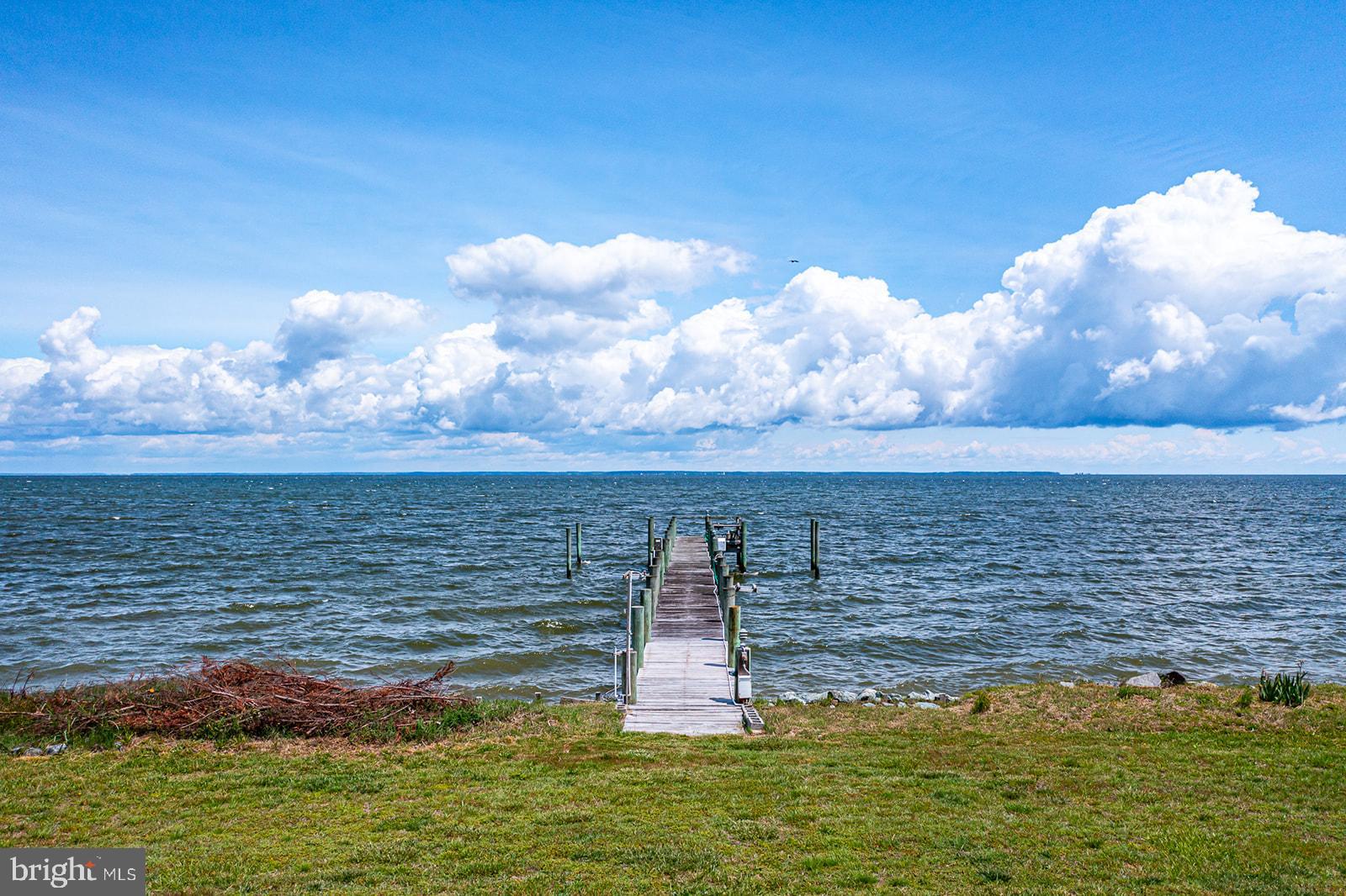 POTOMAC BAY ESTATES - Residential