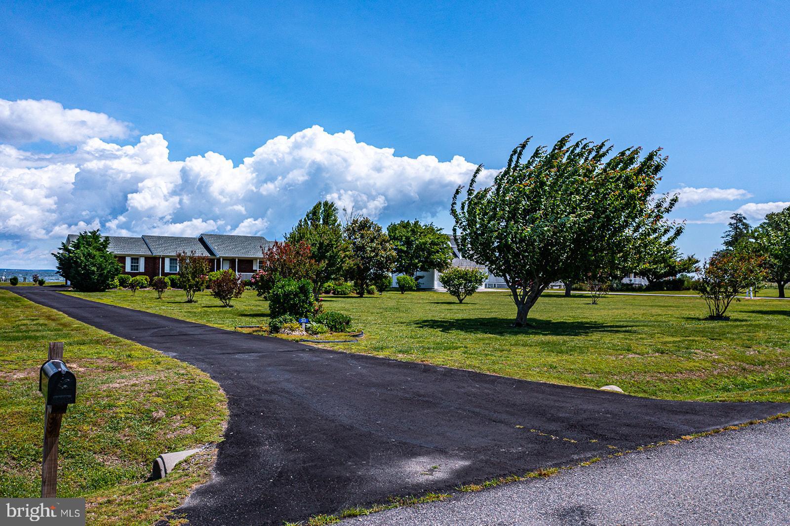 POTOMAC BAY ESTATES - Residential