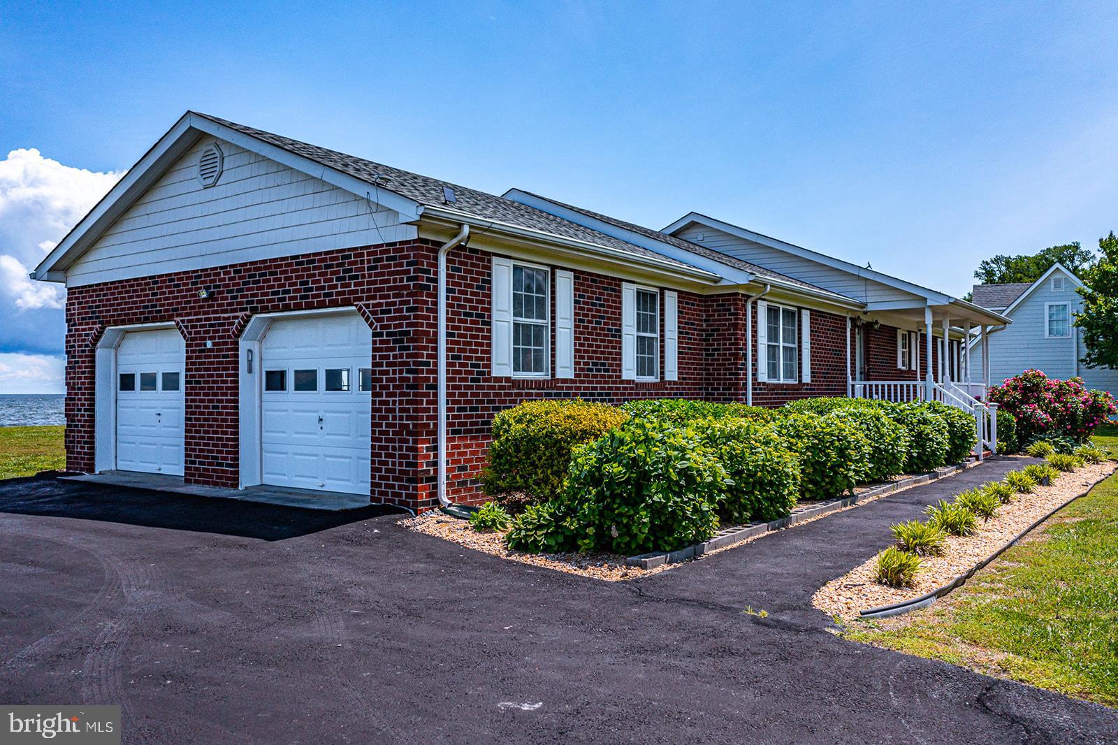 POTOMAC BAY ESTATES - Residential