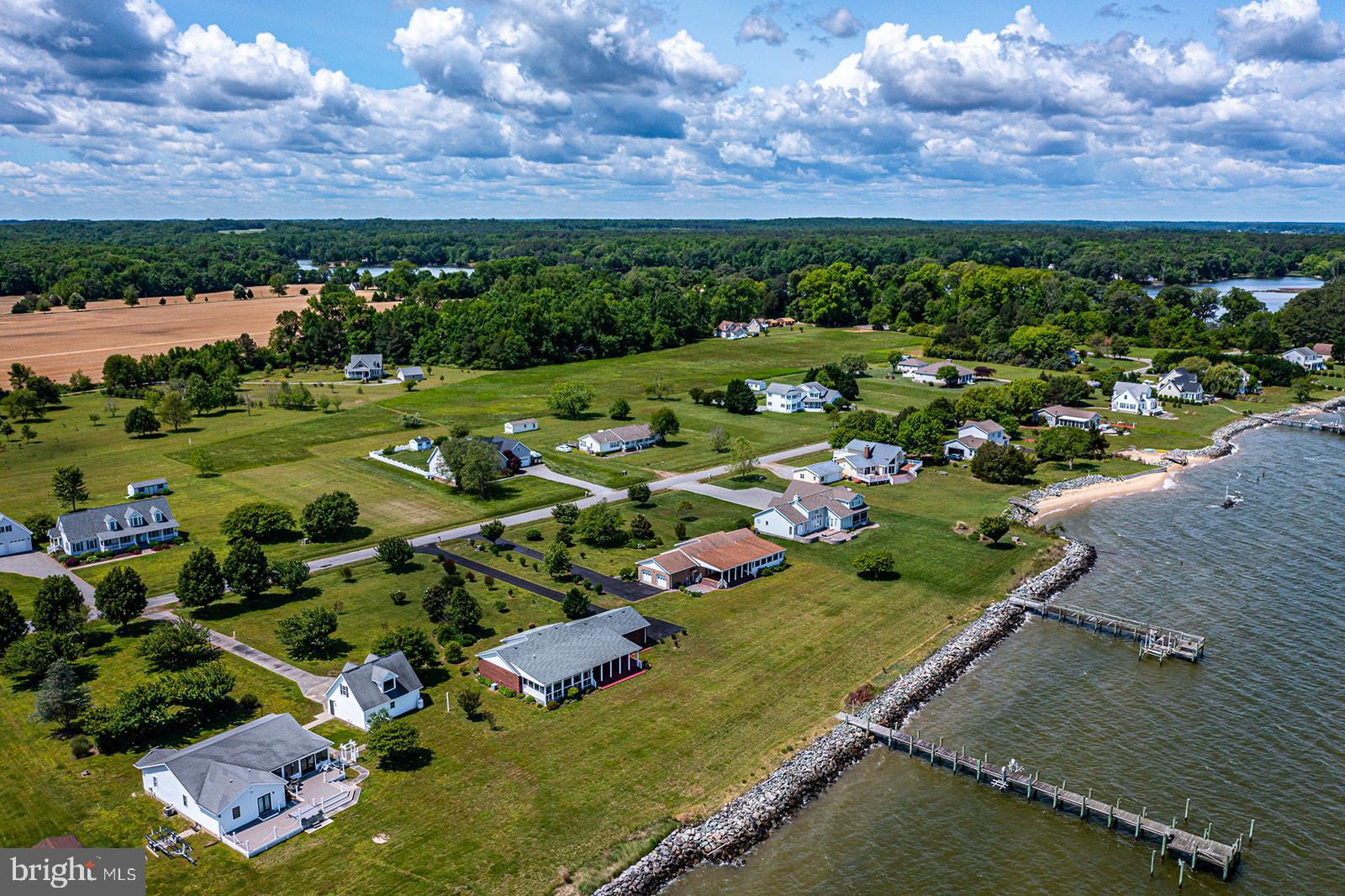 POTOMAC BAY ESTATES - Residential