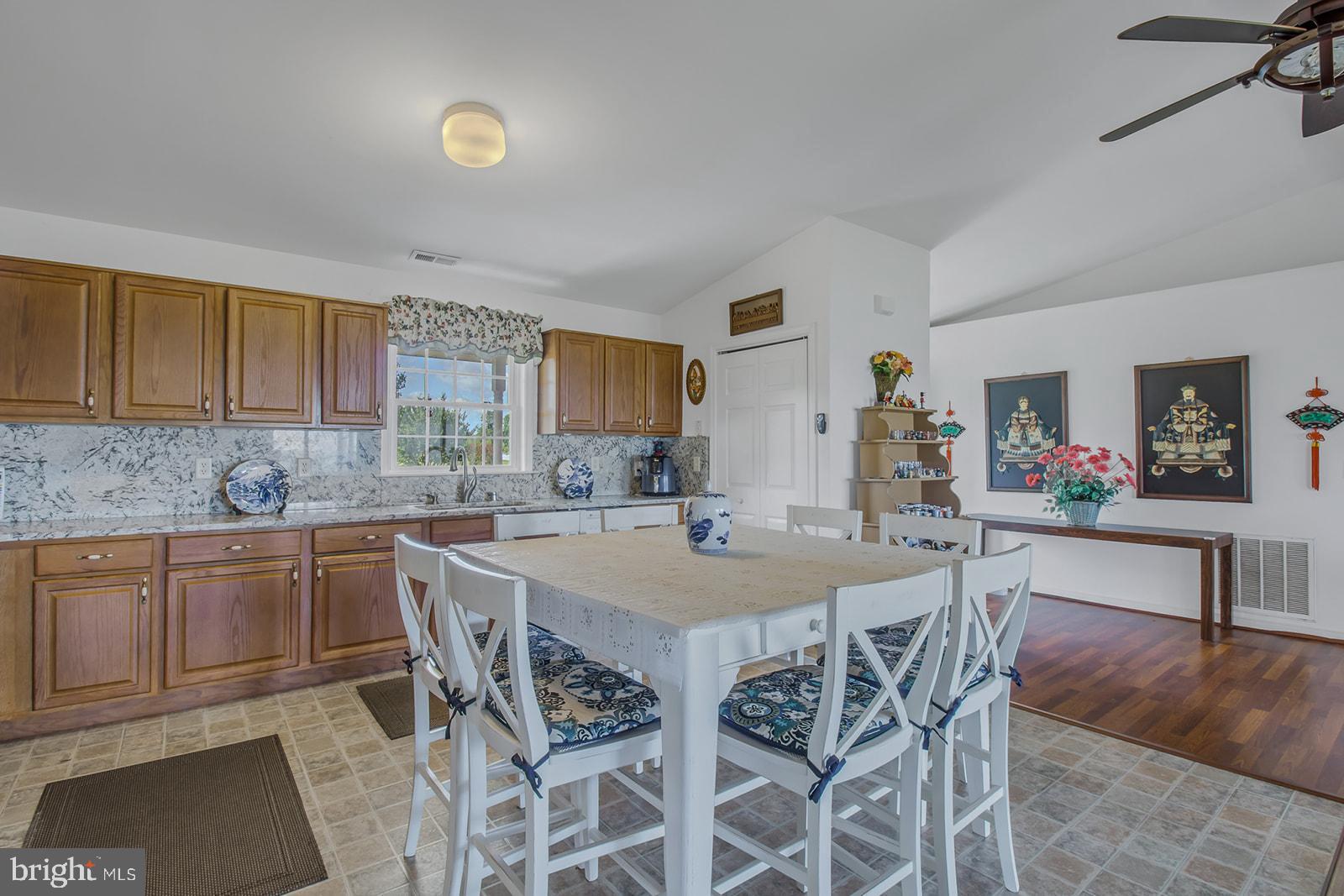 POTOMAC BAY ESTATES - Residential