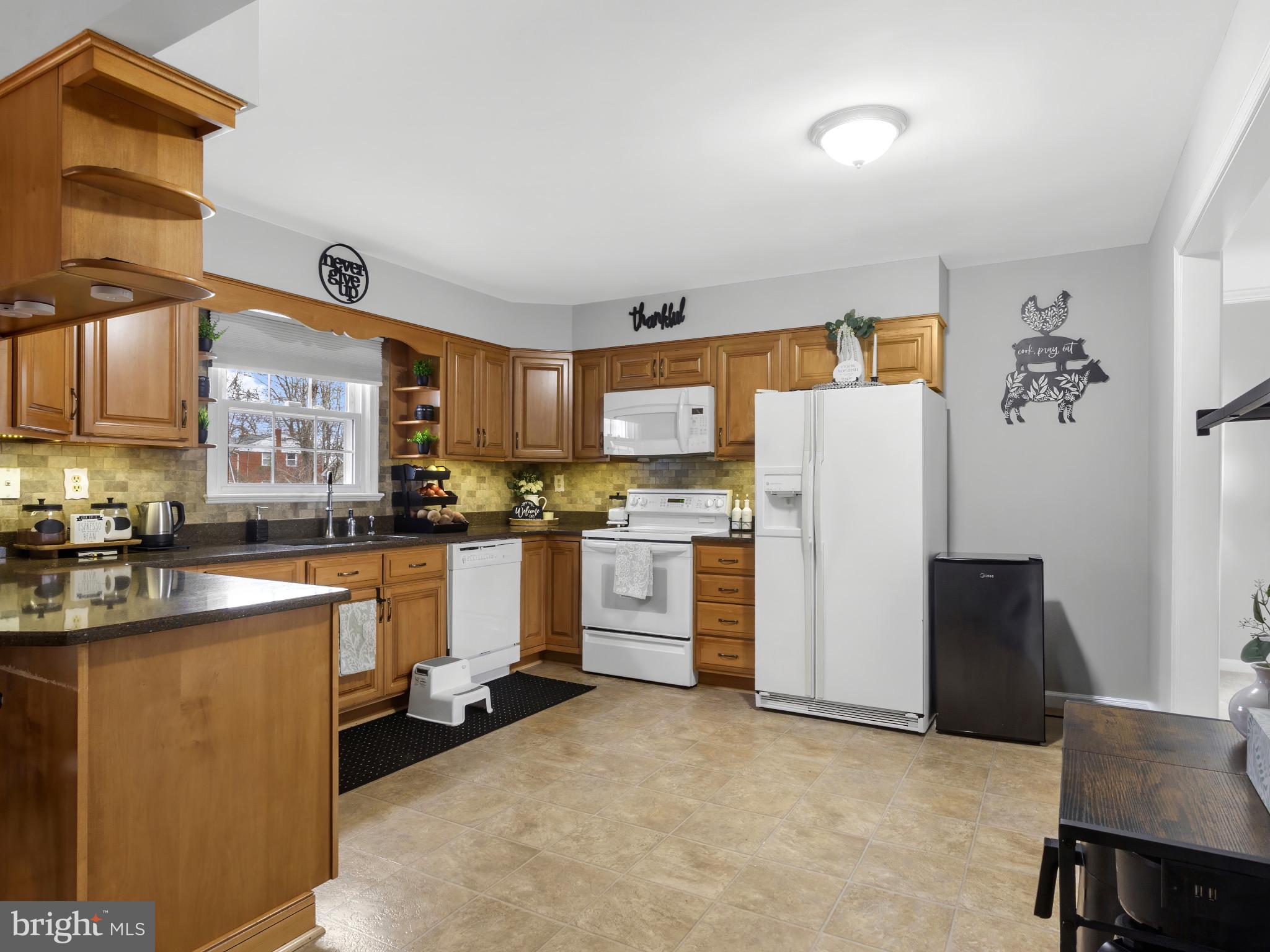 CLEVELAND PARK ESTATES - Residential