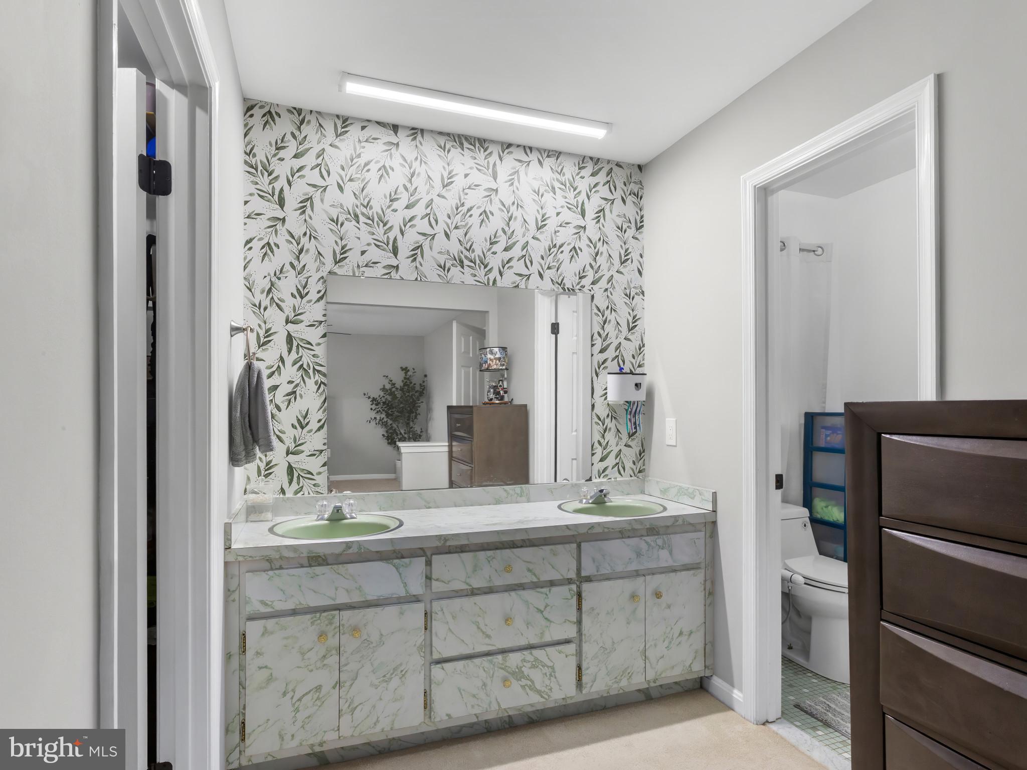 CLEVELAND PARK ESTATES - Residential